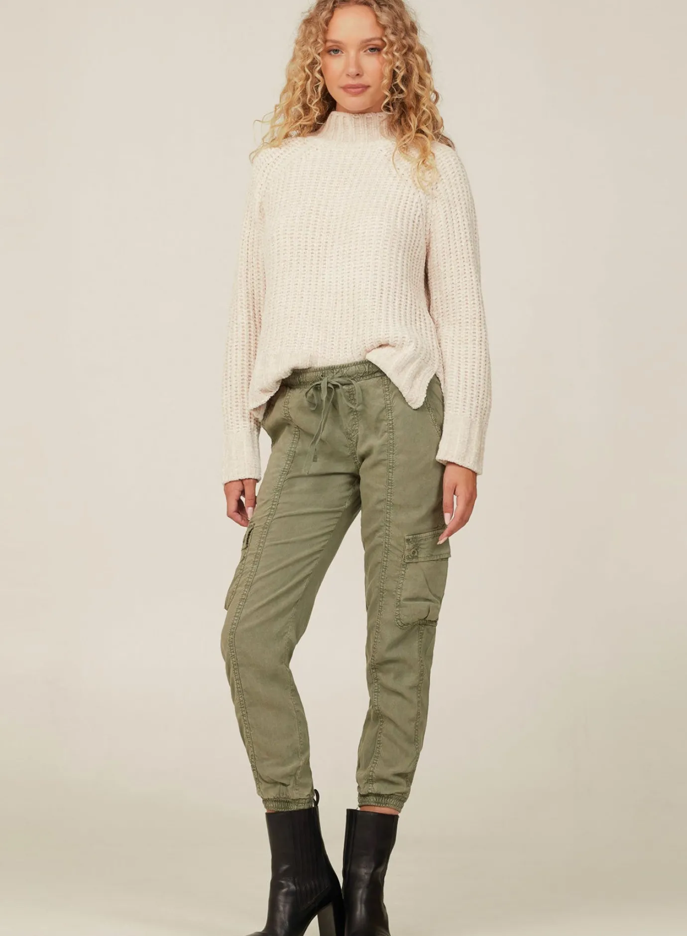 Bella Dahl Cargo Track Pants - Soft Army- Joggers