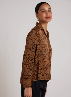 Bella Dahl Flowy Hem Button Down - Bronzed Maple- Long Sleeve