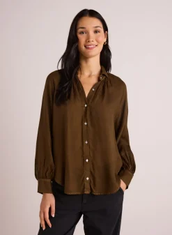 Bella Dahl Flowy Raglan Sleeve Shirt - Golden Army- Button Down