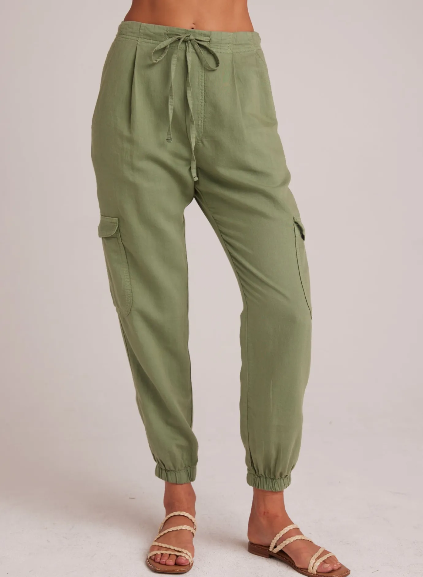 Bella Dahl Isla Pleated Jogger - Lush Foliage- Pants