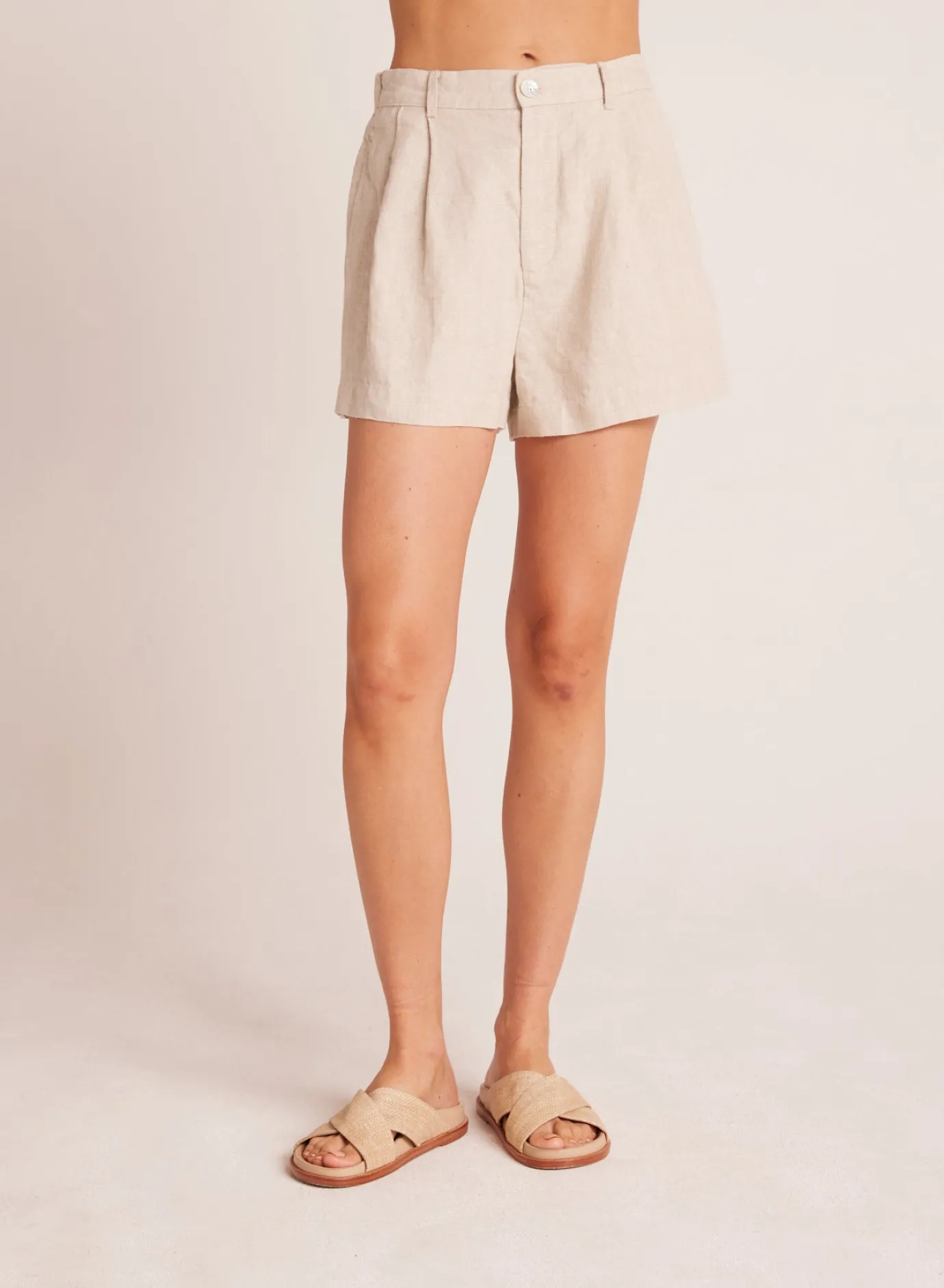 Bella Dahl Pleat Front Trouser Short - Linen Sand- Shorts