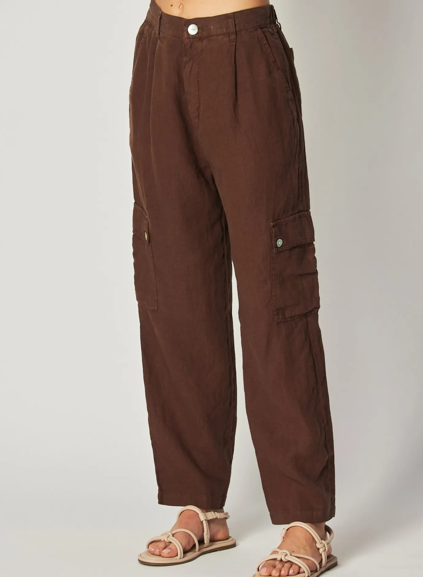 Bella Dahl Pleated Linen Cargo Trousers - Cocoa Cabana- Pants
