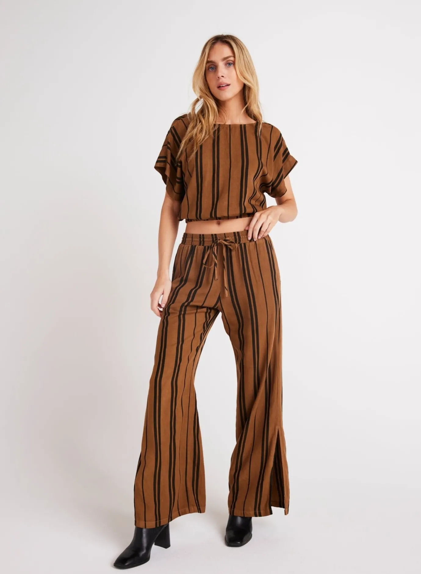Bella Dahl Side Slit Wide Leg Pant - Gilded Brown- Pants