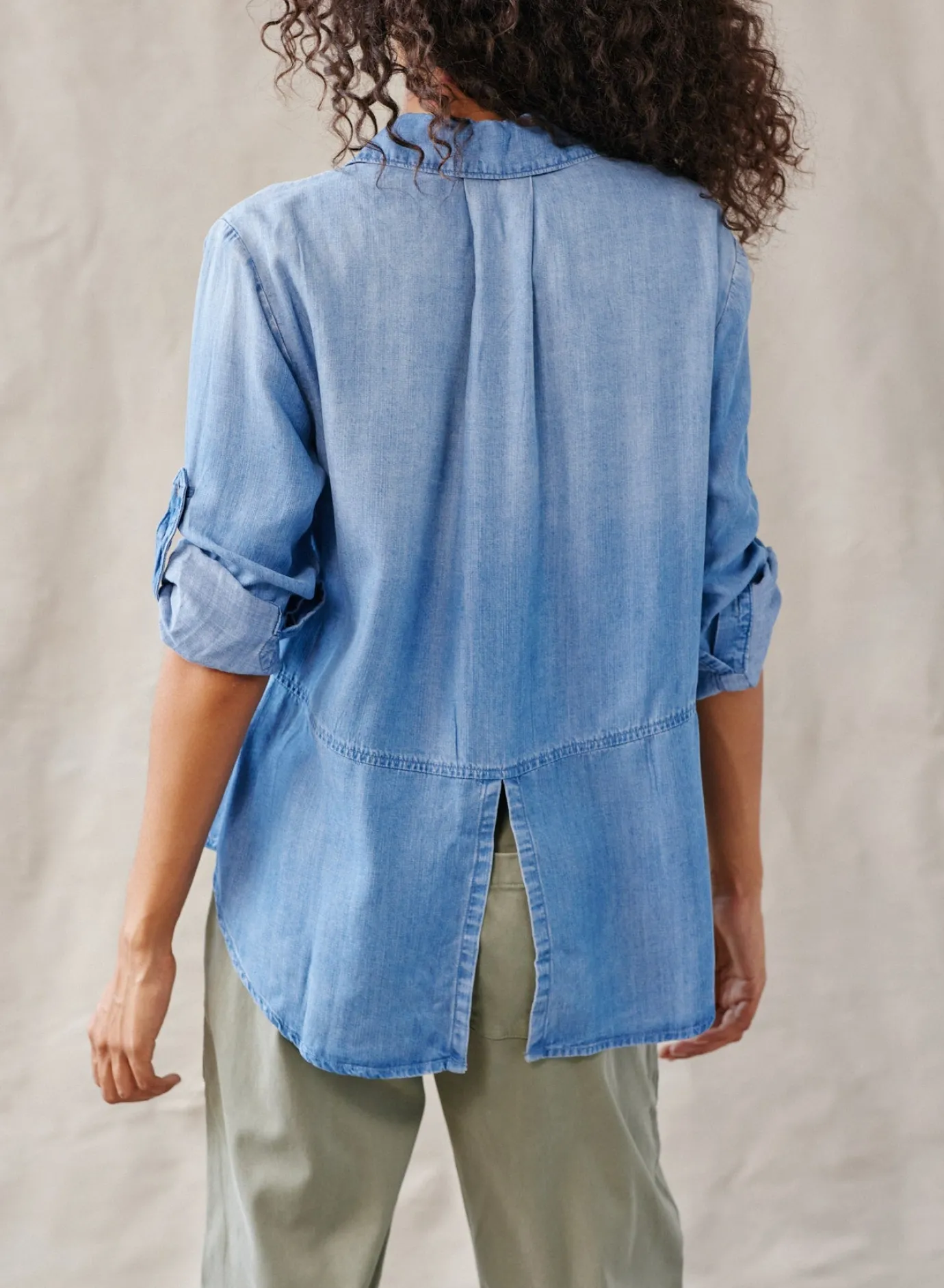 Bella Dahl Split Back Button Down - Medium Ombre Wash- Button Down