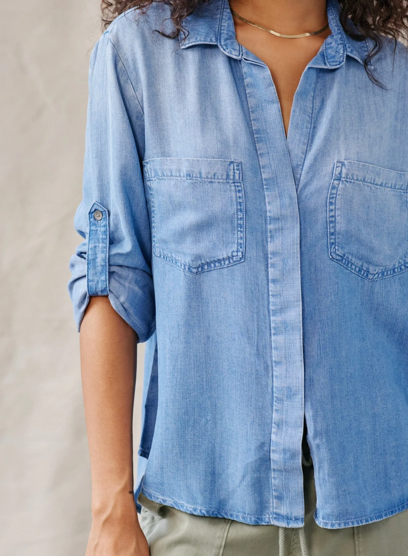 Bella Dahl Split Back Button Down - Medium Ombre Wash- Button Down