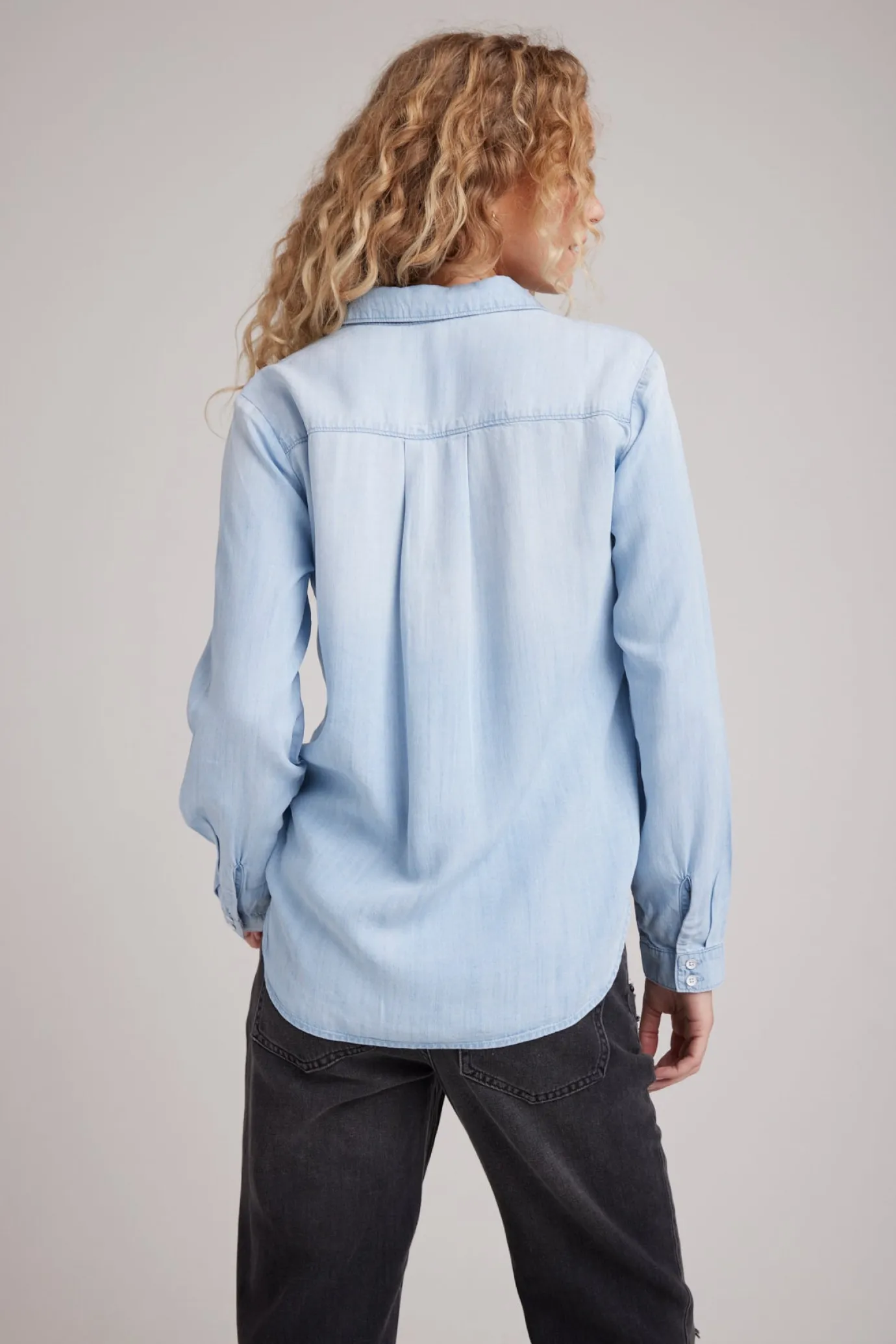 Bella Dahl Two Pocket Classic Button Down - Sunbleach Wash- Essentials Tops