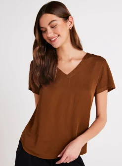 Bella Dahl V-Neck Tee - Twilight Gold- Seasonal Essentials